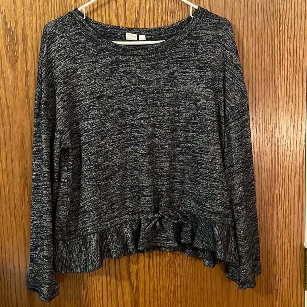 Gap sweater
